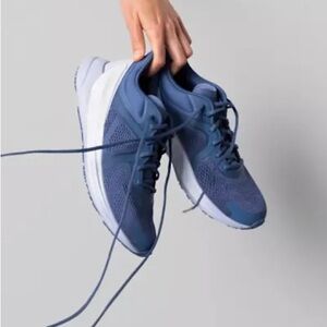 Lululemon Blue Blissfeel runners